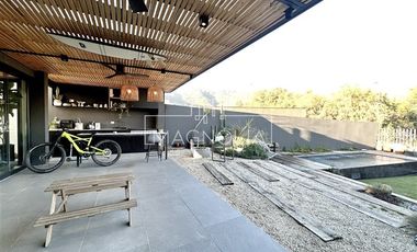 Casa en Arriendo en VALLE ESCONDIDO