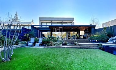 Casa en Arriendo en VALLE ESCONDIDO