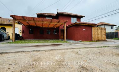 Se Arrienda Hermosa y Remodelada Casa en Peñuelas