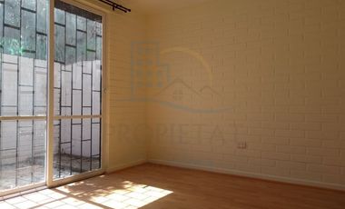 Casa en Arriendo en Arriendo Bella Casa 2D 1B 2E, Metro Rojas Magallanes