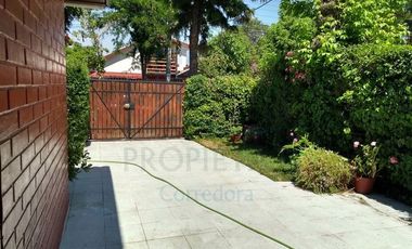 Casa en Arriendo en Arriendo Bella Casa 2D 1B 2E, Metro Rojas Magallanes