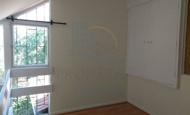 Casa en Arriendo en Arriendo Bella Casa 2D 1B 2E, Metro Rojas Magallanes
