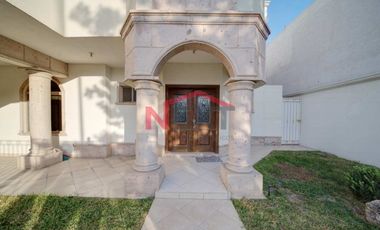 Casa en venta fracc cerrado al Norte