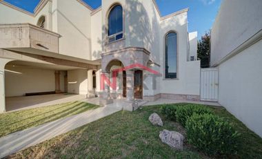 Casa en venta fracc cerrado al Norte