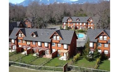 SE VENDE DEPTO. 5D+4B TIPO TOWNHOUSE PUCON