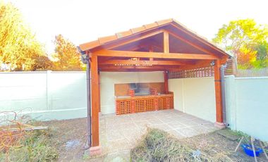Casa Remodelada  4D Sector Centro Nuevo