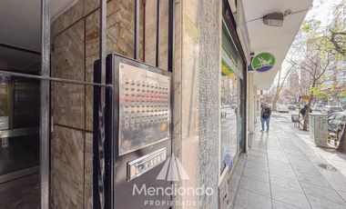 OFICINA SUPER LUMINOSA - ZONA CENTRO