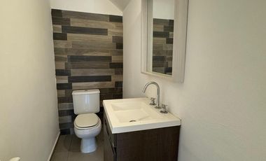 ALQUILER - Casa tipo Dúplex - 3 Dormitorios - 1 Estudio - B° Jardín Claret