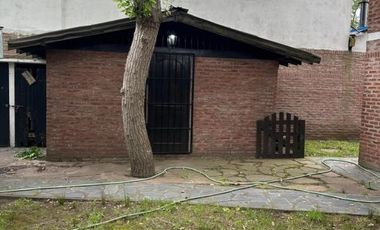 Casa en venta - 3 Dormitorios 2 Baños - Villa Gesell