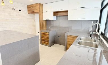 Amplia y cómoda casa en venta en fracc. La Finca