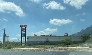 TERRENO COMERCIAL EN RENTA ZONA SANTA CATARINA