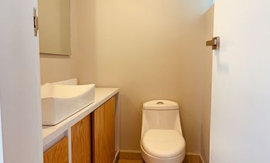 CONTADERO , CASA EN CONDOMINIO CON ROOFTOP PRIVADO  EN VENTA