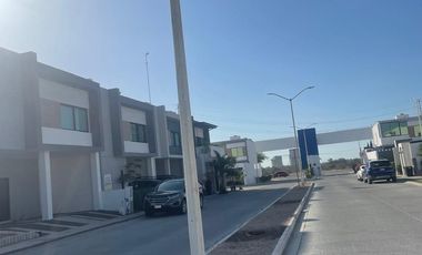 CASA RESIDENCIAL EN RENTA