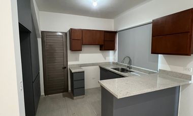 CASA RESIDENCIAL EN RENTA
