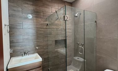 CASA RESIDENCIAL EN RENTA