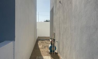 CASA RESIDENCIAL EN RENTA