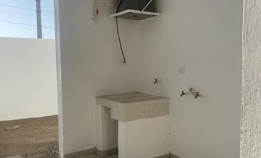 CASA RESIDENCIAL EN RENTA