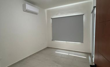 CASA RESIDENCIAL EN RENTA