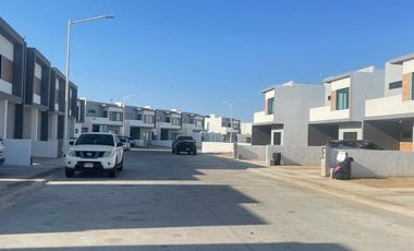 CASA RESIDENCIAL EN RENTA
