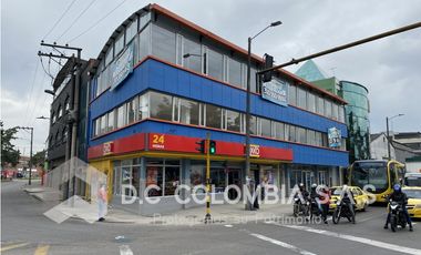 ARRIENDO LOCAL AV AMERICAS EN PUENTE ARANDA BOGOT PISO 3