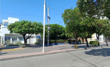 SE ARRIENDA LOCAL COMERCIAL FRENTE A LA AVENIDA DEL RIO, SANTA MARTA