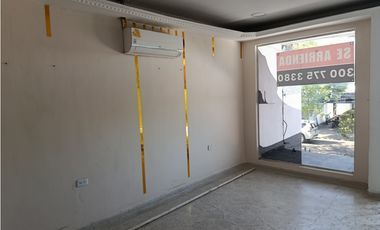 SE ARRIENDA LOCAL COMERCIAL FRENTE A LA AVENIDA DEL RIO, SANTA MARTA