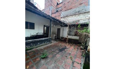 VENDO CASALOTE PARA INVERSIÓN EN SABANETA