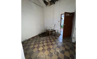 VENDO CASALOTE PARA INVERSIÓN EN SABANETA