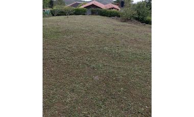 VENTA DE LOTE EN CONDOMINIO DE 1.500 M2 EN DAPA YUMBO