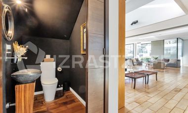 Casa en venta en Altos de Pilar. 10 ambientes. Lote 3100 m2