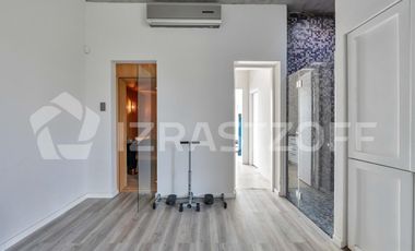 Casa en venta en Altos de Pilar. 10 ambientes. Lote 3100 m2