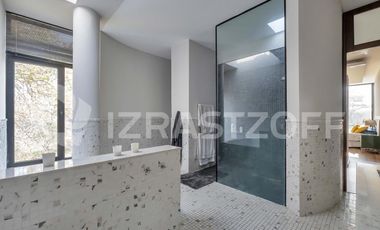 Casa en venta en Altos de Pilar. 10 ambientes. Lote 3100 m2
