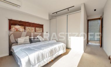 Casa en venta en Altos de Pilar. 10 ambientes. Lote 3100 m2