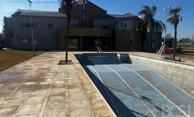 Quinta en  Richet Zapata