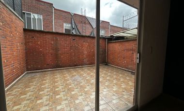 CASA EN VENTA EN BOSQUES DE PERINORTE