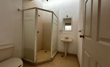 CASA EN VENTA EN BOSQUES DE PERINORTE