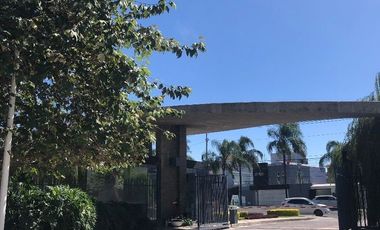 Residencia nueva en coto