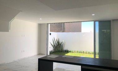 Residencia nueva en coto