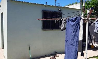 Casa en venta - 3 Dormitorios 1 Baño - Saladillo