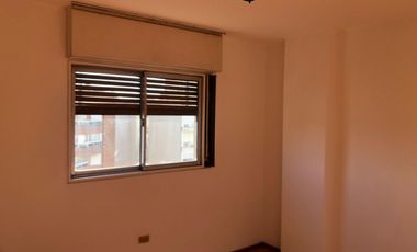 2 Dormitorios - 2 Balcones - Alquiler - Departamento - Centro