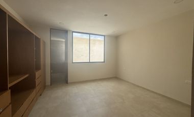 Casa de 4 recámaras en venta en Temozón norte