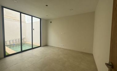 Casa de 4 recámaras en venta en Temozón norte