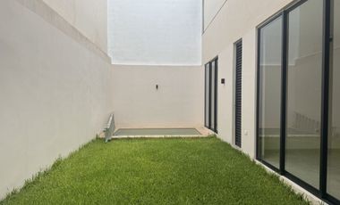 Casa de 4 recámaras en venta en Temozón norte