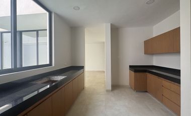 Casa de 4 recámaras en venta en Temozón norte