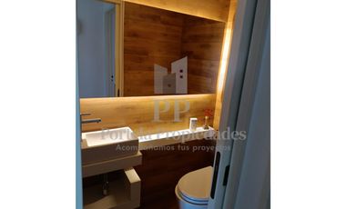 DEPARTAMENTO DE 5 AMBIENTES CON COCHERA CASTELAR CENTRO