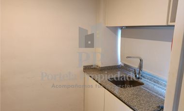 DEPARTAMENTO DE 5 AMBIENTES CON COCHERA CASTELAR CENTRO