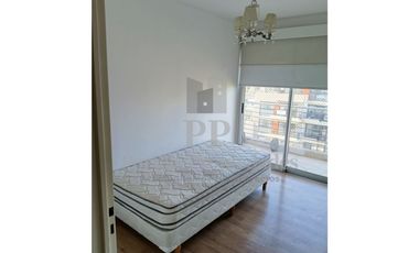 DEPARTAMENTO DE 5 AMBIENTES CON COCHERA CASTELAR CENTRO