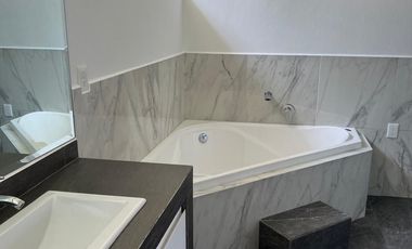 Se Vende Casa en Jardines de San Mateo Naucalpan Estado de México