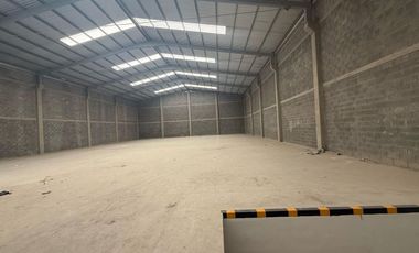 BODEGA EN PARQUE INDUSTRIAL EN STA CATARINA