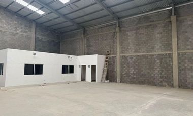 BODEGA EN PARQUE INDUSTRIAL EN STA CATARINA